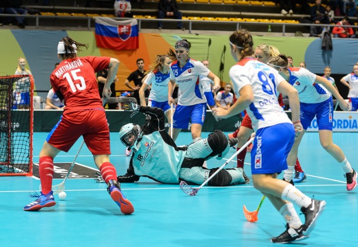 Ženský derby dvojzápas priniesol sobotný zlepšený výkon